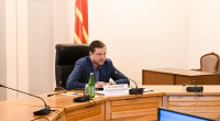 губернатор Алексей Островский провел рабочее совещание, посвященное работе Центра цифрового образования детей - фото - 2